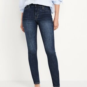 Old Navy Rockstar Super Skinny Jeans